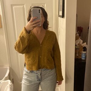 Abercrombie & Fitch tan cardigan